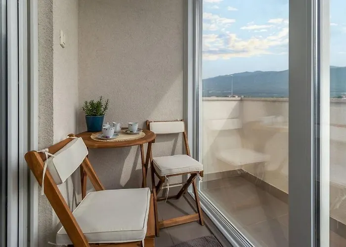 With Parking Space - 25152 Apartment *