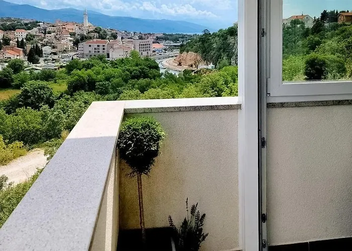 Apartment With Parking Space - 25152 Novi Vinodolski